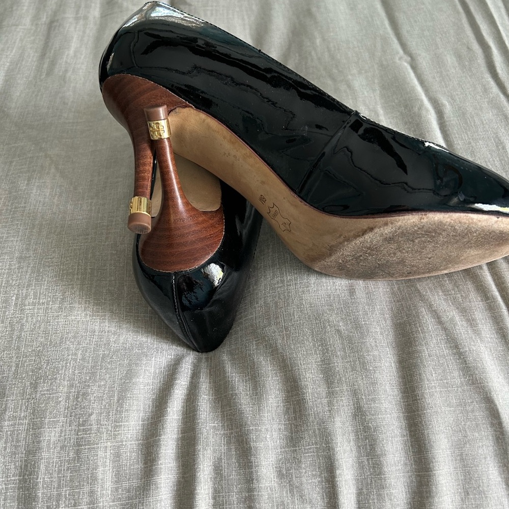 Tory Burch Rea Black Patent Peep Toe Heels - Picture 12 of 14